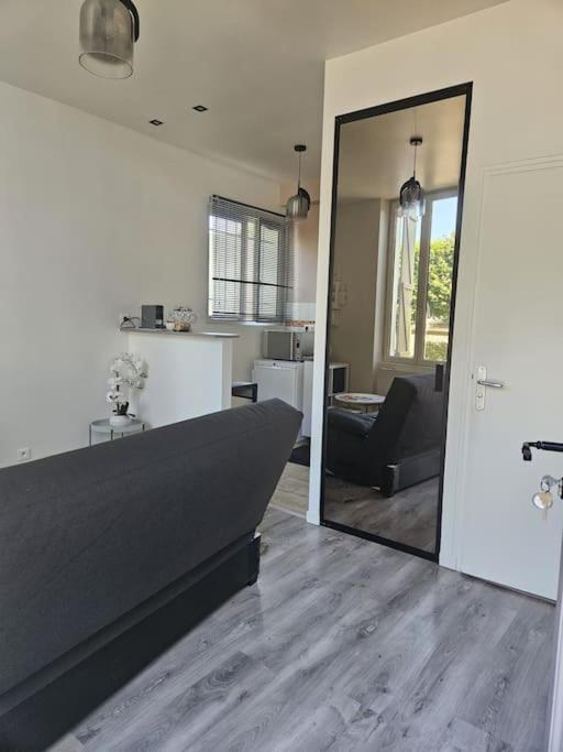 Beautiful F2 Apartment 5 Stops By Train From Paris Moret-sur-Loing Eksteriør billede