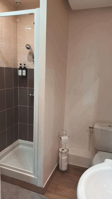 Beautiful F2 Apartment 5 Stops By Train From Paris Moret-sur-Loing Eksteriør billede